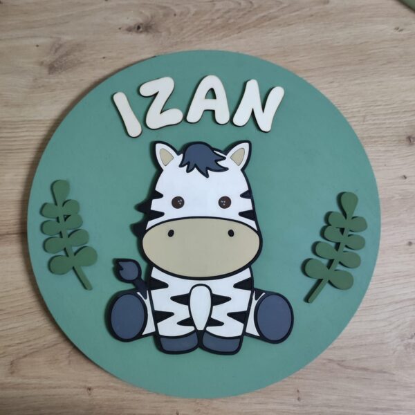 Placa infantil personalizada en madera - CEBRA