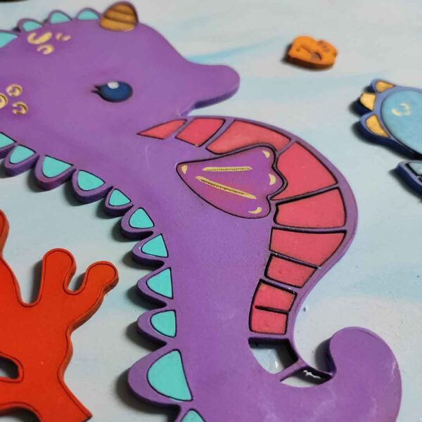 moixinas-CABALLITO-DE-MAR Placa infantil personalizada en madera - CABALLITO DE MAR