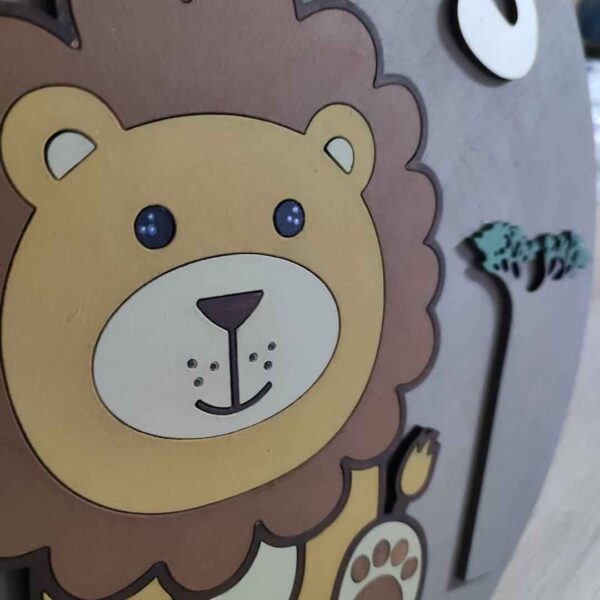 moixinas-LEÓN-1 Placa infantil personalizada en madera - LEÓN / LEON