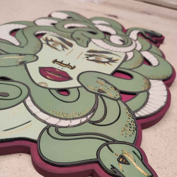 moixinas-MEDUSA-BOSQUE-1 Placa infantil personalizada en madera - MEDUSA BOSQUE