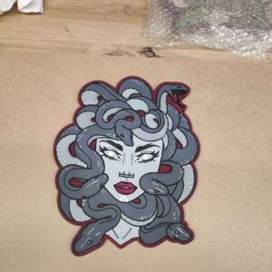 moixinas-MEDUSA-NOCHE Placa infantil personalizada en madera - MEDUSA NOCHE