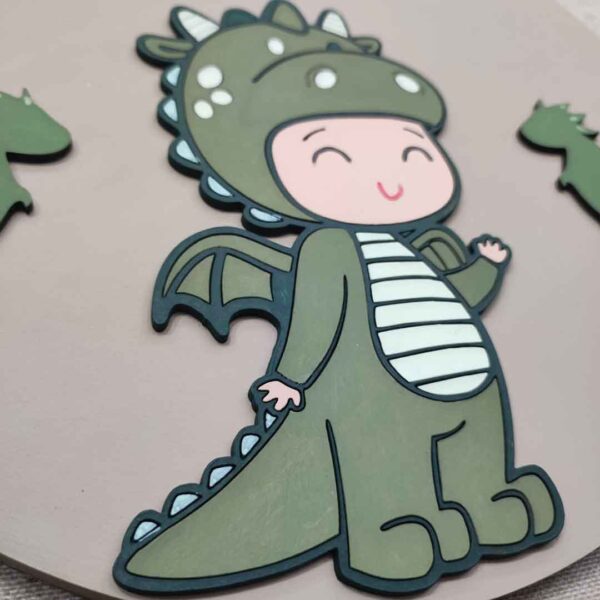moixinas-NENE-DINO-VERDE Placa infantil personalizada en madera - NENE DINO VERDE
