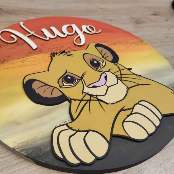 moixinas-SIMBA-1 Placa infantil personalizada en madera - SIMBA